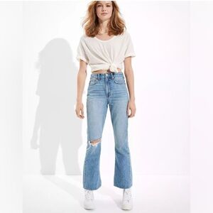 American Eagle Ripped Highest Rise 90s Flare Jeans‎ Size 6 Light Wash
